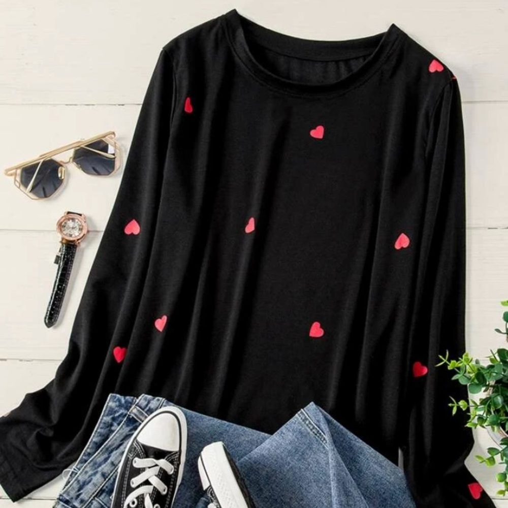 NWT SHEIN LONG SLEEVE T-SHIRT HEART PLUS SZ 4XL